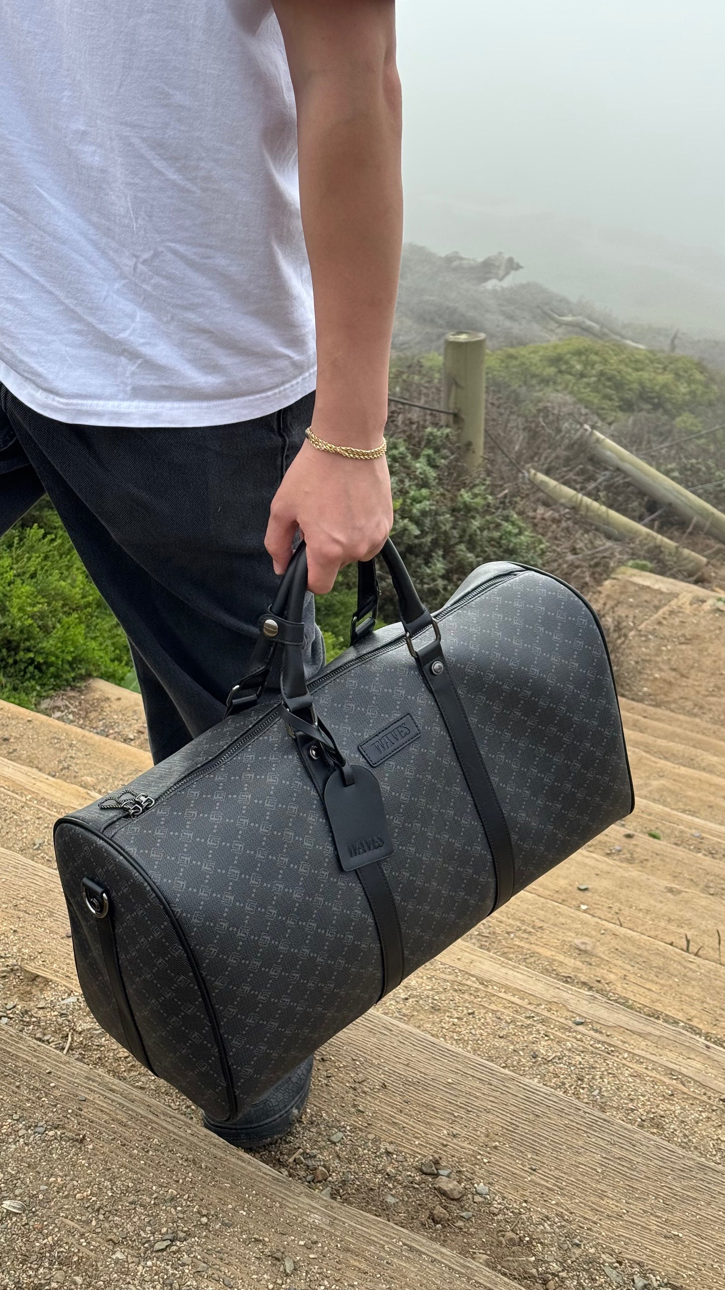 Waves "Noir" Boston Bag